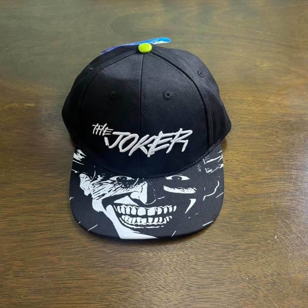 The Joker - Kids hat NWT Batman